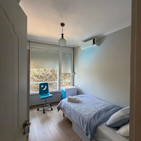 Mia's Sea View