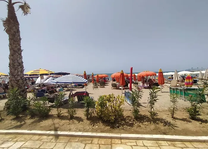 Διαμέρισμα Mia's Sea View *